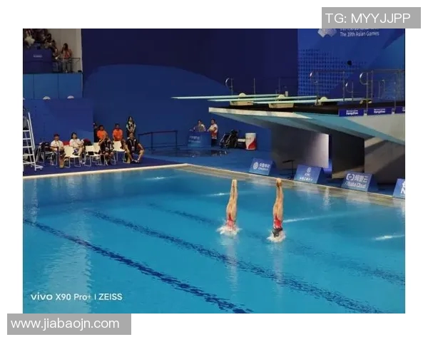 激烈对决！2025国际游泳比赛现场直播精彩瞬间全程追踪